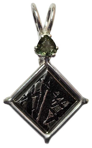 Meteorite with Trillion Cut Moldavite