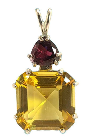 Siberian Gold Quartz Earth Heart Crystal™ with Trillion Rhodolite Garnet