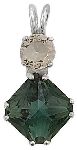 Siberian Green Quartz Mini Magician Stone™ with Round Cut Golden Labradorite